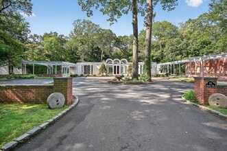 Building Photo - 156 Horseshoe Rd
