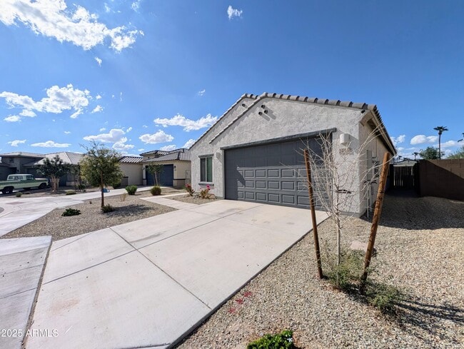 Building Photo - 24458 W Verlea Dr