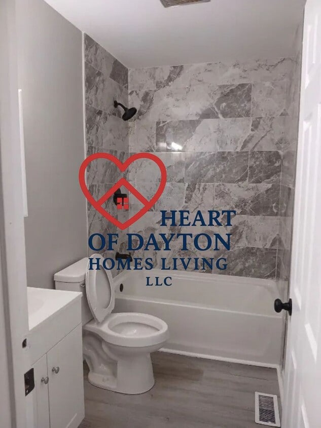 Foto del edificio - 107 Gloria Ave