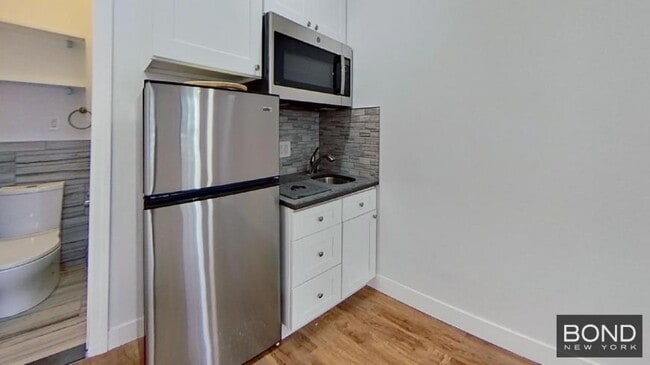 Foto del edificio - 0 bedroom in Manhattan NY 10003