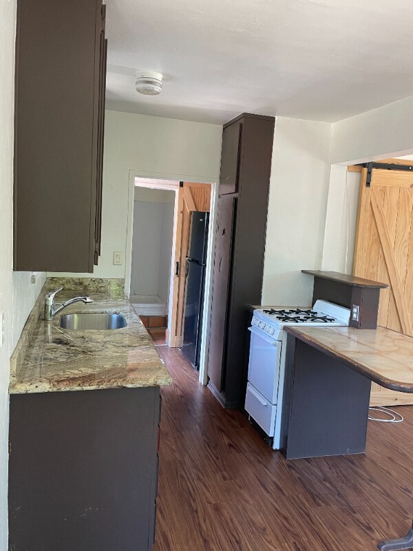Foto principal - 8830 N Ventura Ave