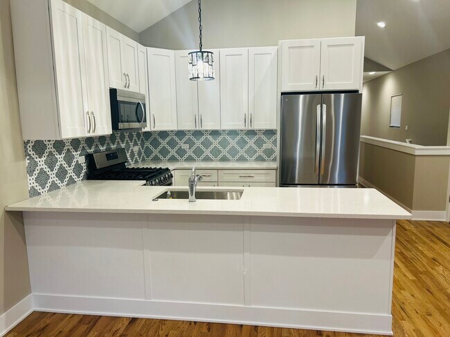Foto del edificio - 643 E 50th St