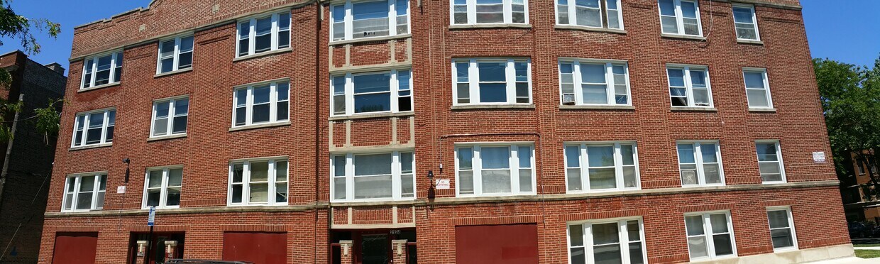 Third floor apartment spacious with a great view. - 2124 East 69th Street