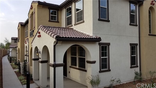Foto del edificio - 3248 Edgewood Rd