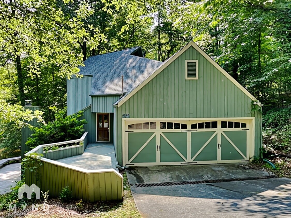 Primary Photo - 4940 Karls Gate Dr