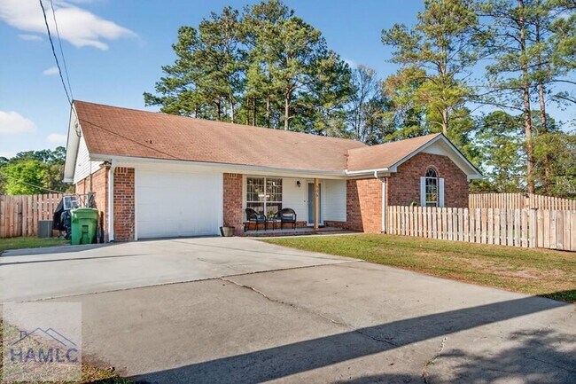 Foto del edificio - 606 Windhaven Dr