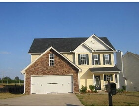 Building Photo - 703 Pointe Trail