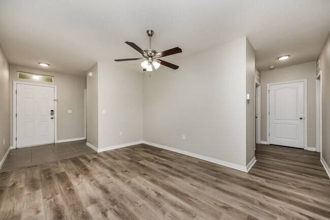 Foto del edificio - 10529 Whispering Hammock Dr