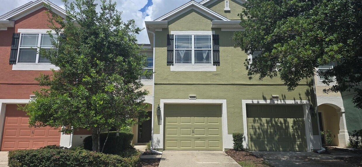 Foto principal - 4205 SW 55th Cir