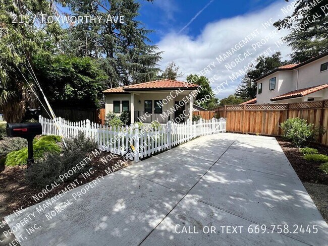 Foto del edificio - 2157 Foxworthy Ave