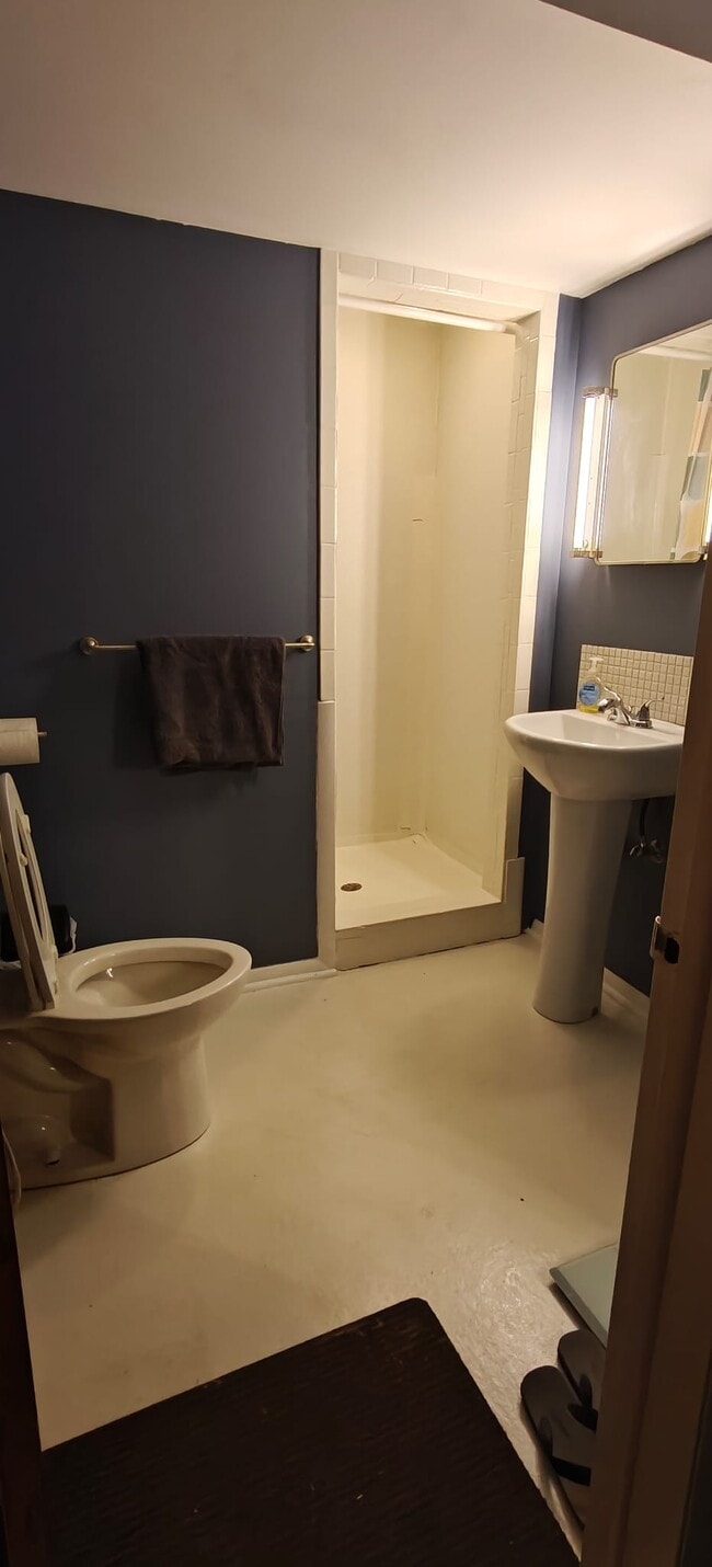 Foto del edificio - 1730 Redstock Ave