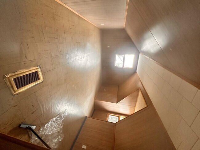 Foto del edificio - 551 Emerson St