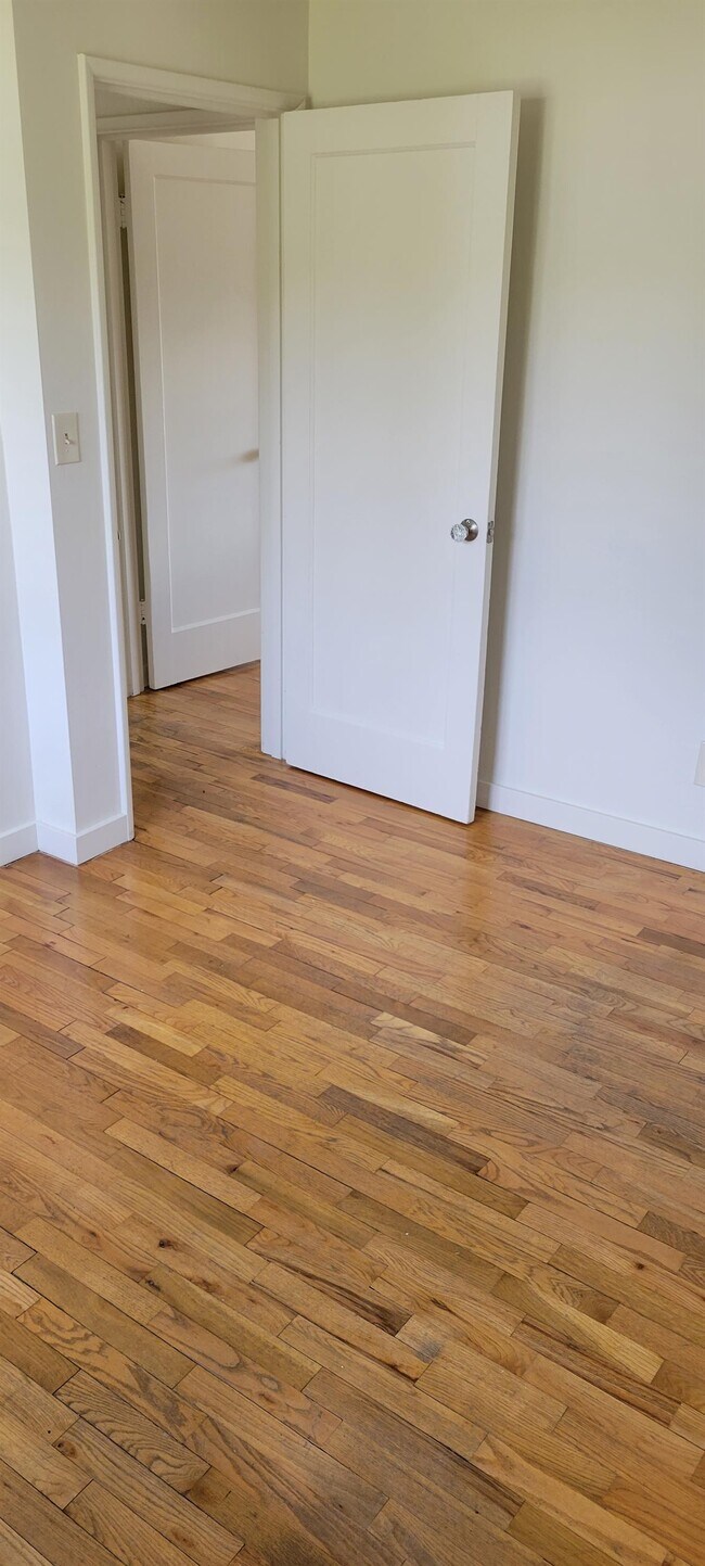 Building Photo - 6207 Wildaire Rd SW