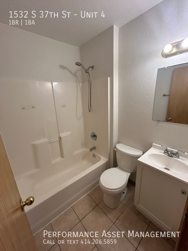 Foto del edificio - Charming 1BED/1BATH Southside Apartment