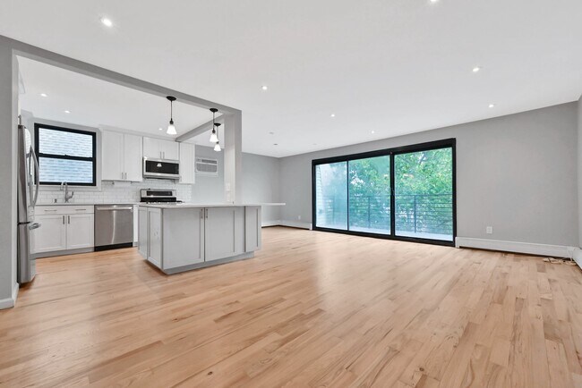 Building Photo - 59 Hauxhurst Ave
