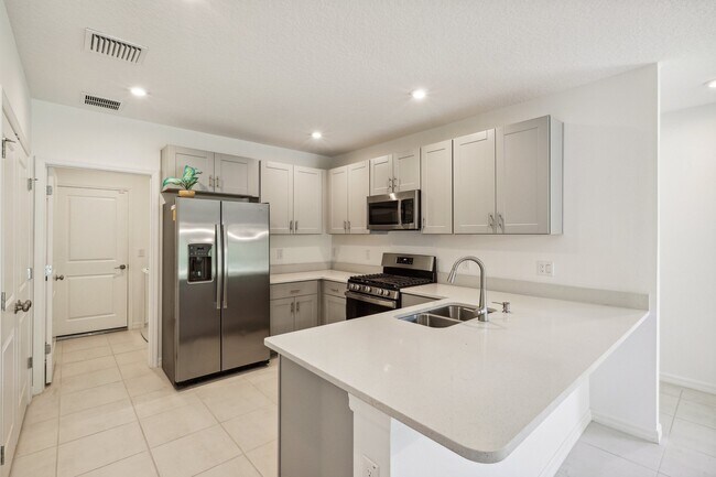 Foto del edificio - 5947 Maidenstone Way