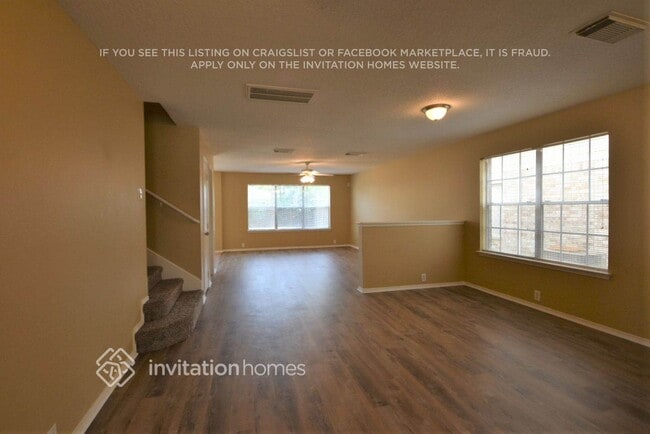 Foto del edificio - 4811 Russet Trail Ct