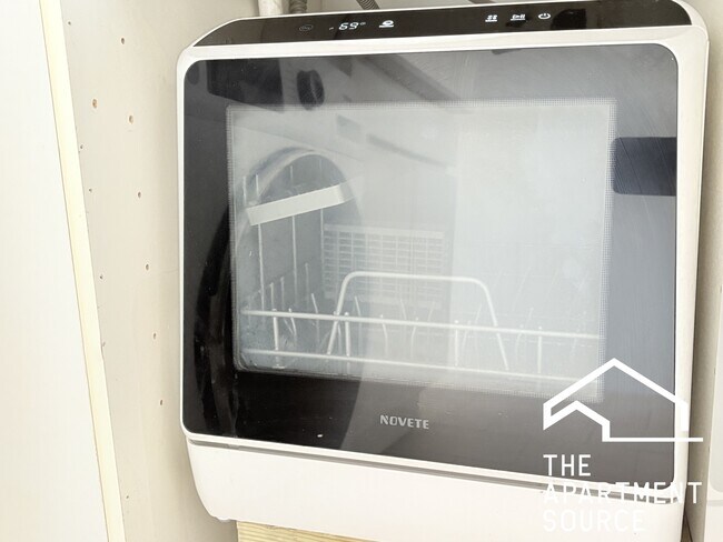 Foto del edificio - 1638 W 18th Pl