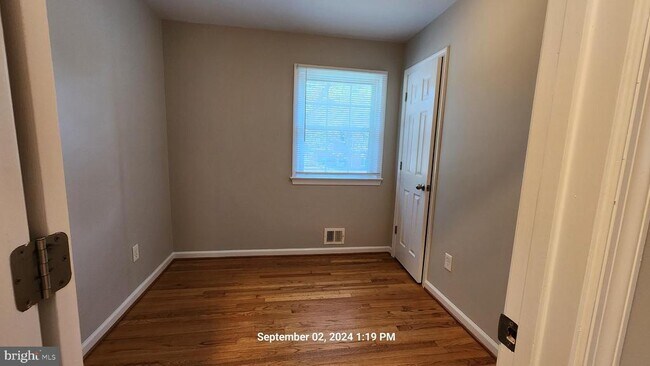 Foto del edificio - 10710 Vaughn St