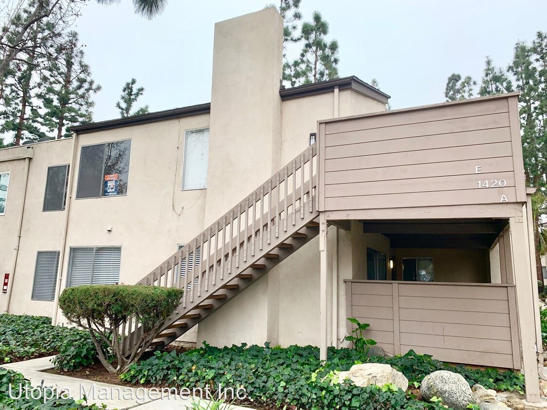 Primary Photo - 1420 Cabrillo Park Dr