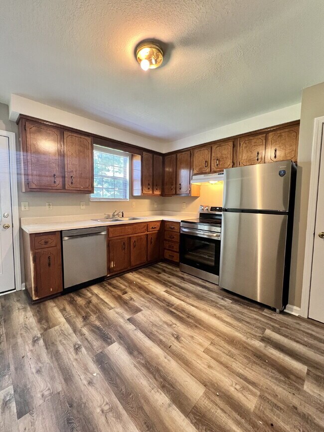 Foto del edificio - 355 PEABODY DRIVE UNIT 6