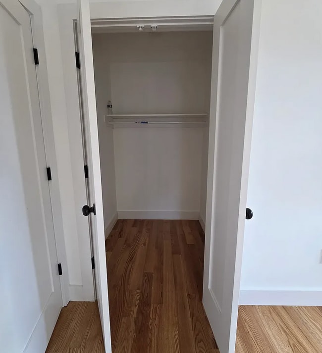 Foto del edificio - 119 Rochelle St