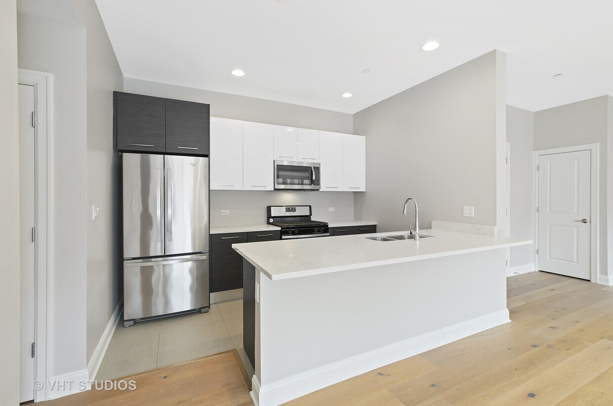 Foto principal - 833 Laurel Ave