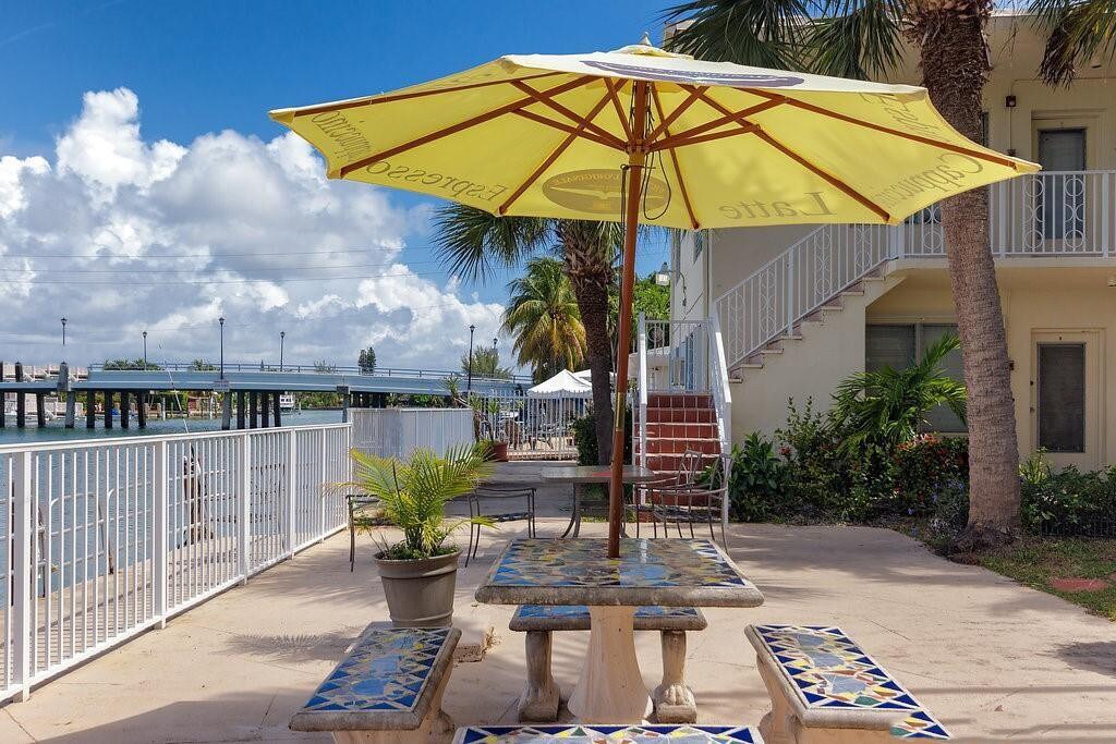 8422 Byron Ave, Miami Beach, FL 33141 Rentals in Miami Beach at 8422