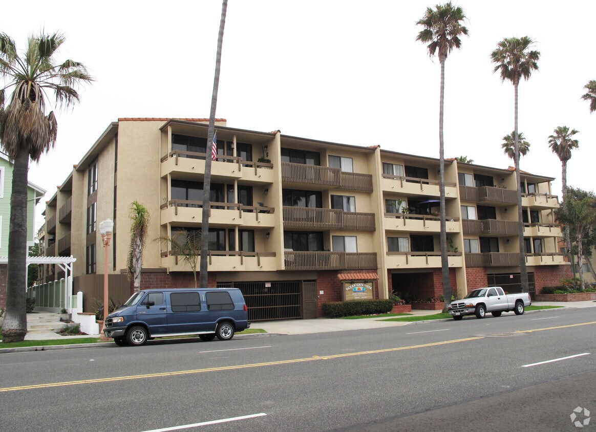 Building Photo - Ocean Gate Vista Apartments