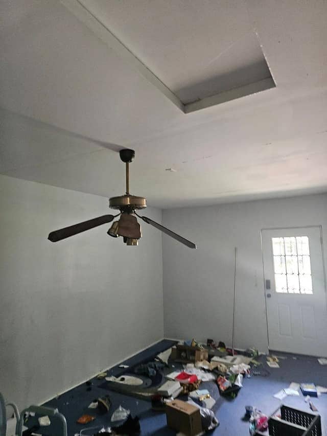 Foto del edificio - 1135 St Rose Ln