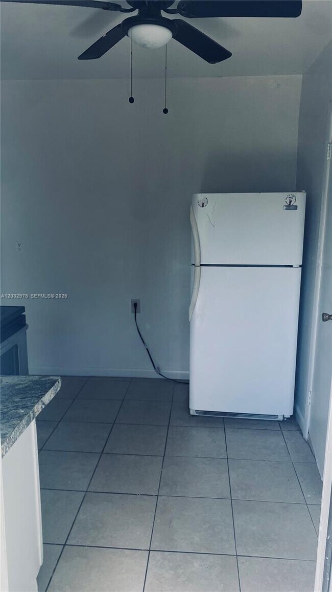 Foto del edificio - 1070 NW 147th St