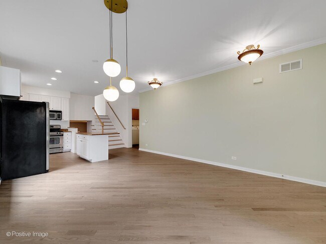 Foto del edificio - 700 N Summit St