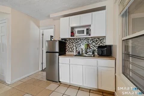 Building Photo - 147 Martin St