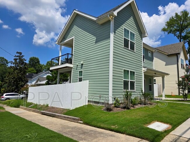 Foto del edificio - 1518 W Knox St