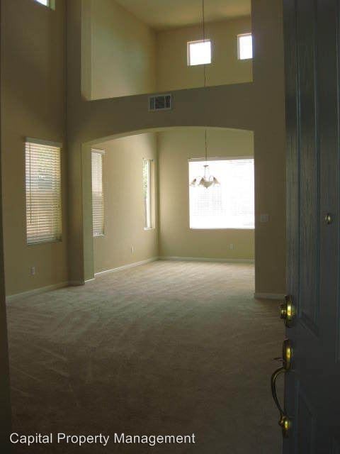 Building Photo - 5 br, 3 bath House - 2941 Fox HIll Drive