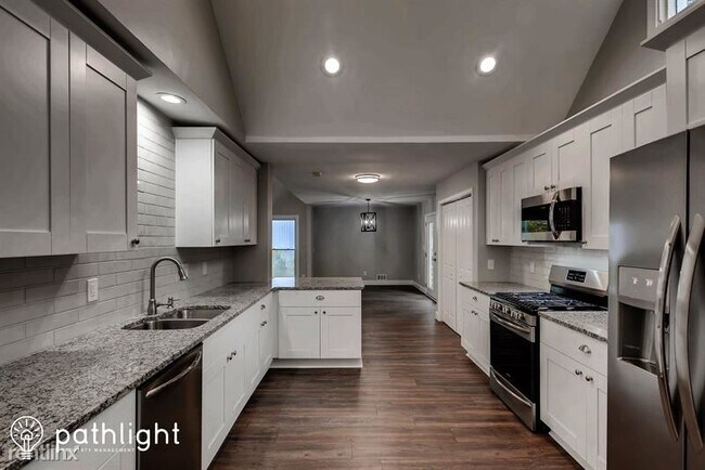 Foto del edificio - 3 br, 2 bath House - 2212 Spear Point Driv...