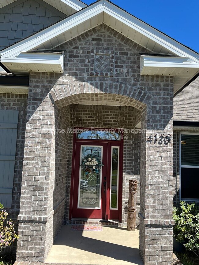 Foto del edificio - 4130 Lazy Breeze Ln