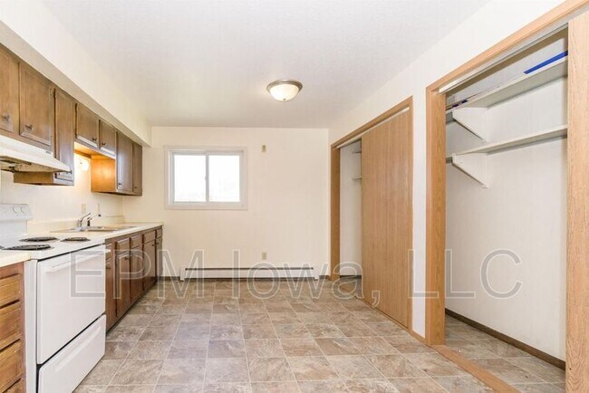 Foto del edificio - 101 16th Ave NW