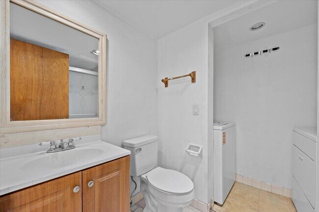Foto del edificio - 1560 Forest Lakes Cir