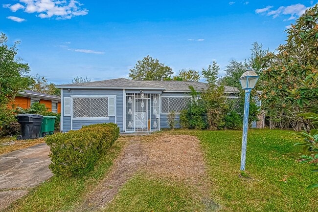 Affordable spacious 4BD/2BA single-family ... - Affordable spacious 4BD/2BA single-family ... House