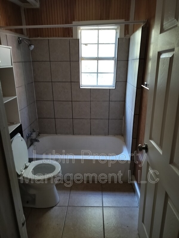 Building Photo - 1659 Gaither St