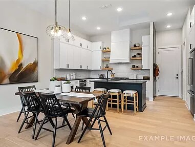 Foto del edificio - 210 Prairie Ln