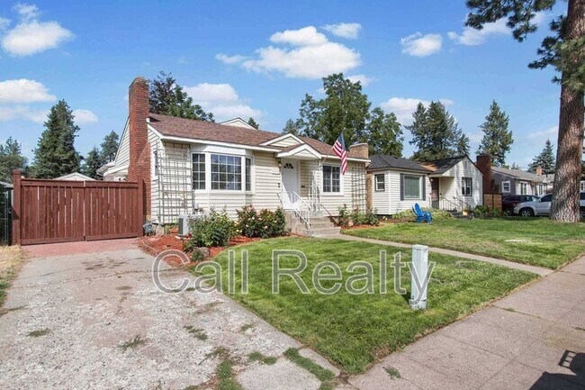 Building Photo - 1117 E 33rd Ave