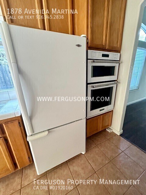 Foto del edificio - 1878 Avenida Martina