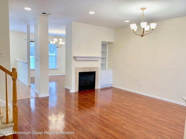 Building Photo - 88 Banyan Blvd