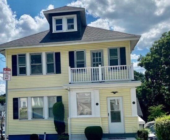 Primary Photo - 586 Lagrange St