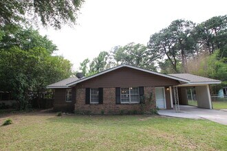 Building Photo - 3715 Driftwood Ln