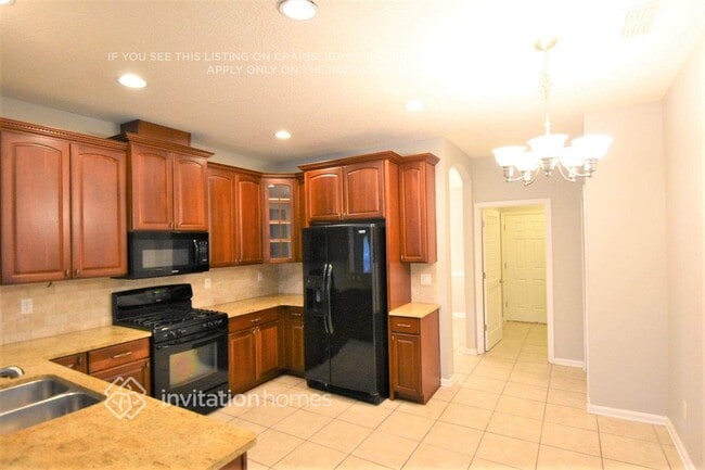 Foto del edificio - 5775 Brush Hollow Rd