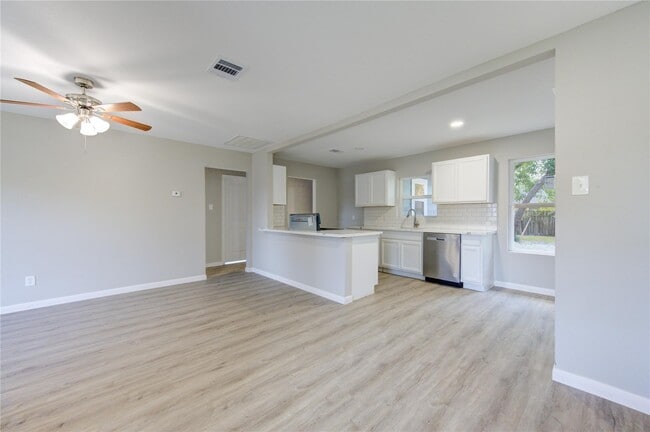 Foto del edificio - 3304 Washington St