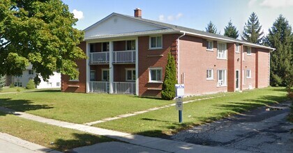 Building Photo - 602 Silverbirch Rd